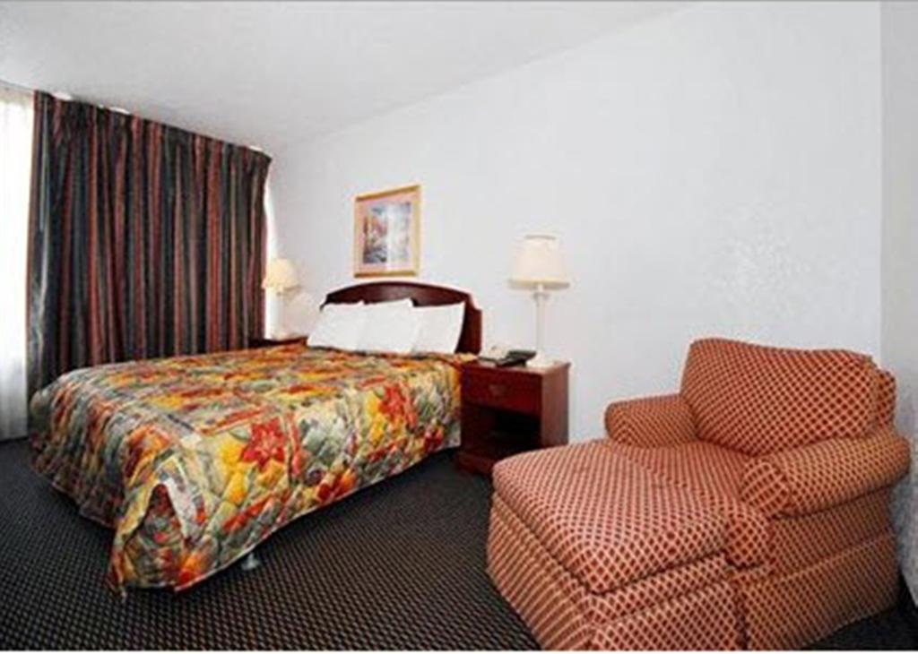 Americas Best Value Inn & Suites - Homewood / Birmingham Quarto foto